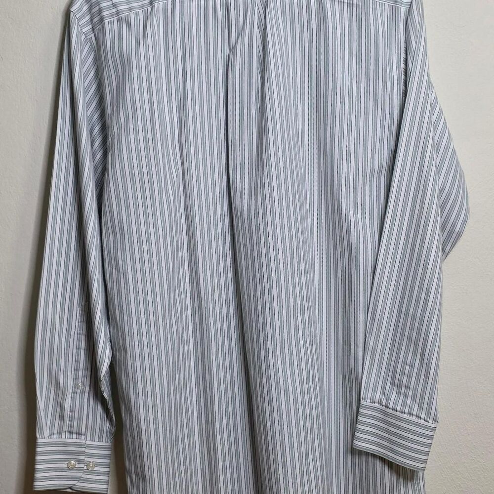 Stafford Men's White and Green Shirt - Picture 2 of 3